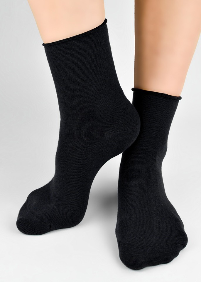 SKARPETY NOVITI SB014-W-02 BEZ ŚCIĄGACZA CZA 35-38