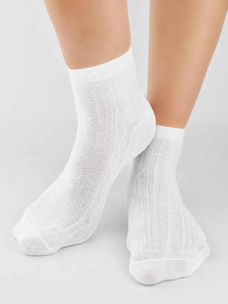 SKARPETY NOVITI SB125-W JEDWAB