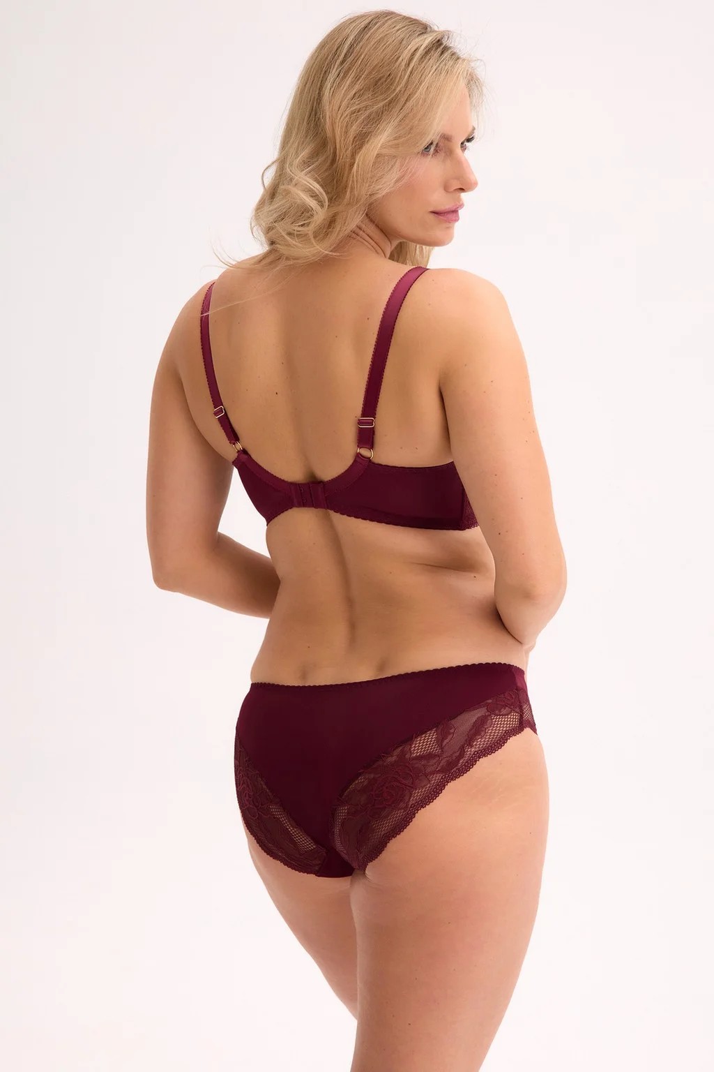 BIUSTONOSZ GAIA 931 VERONIKA CHIANTI /95D BIUSTONOSZ GAIA 931 VERONIKA CHIANTI /95D